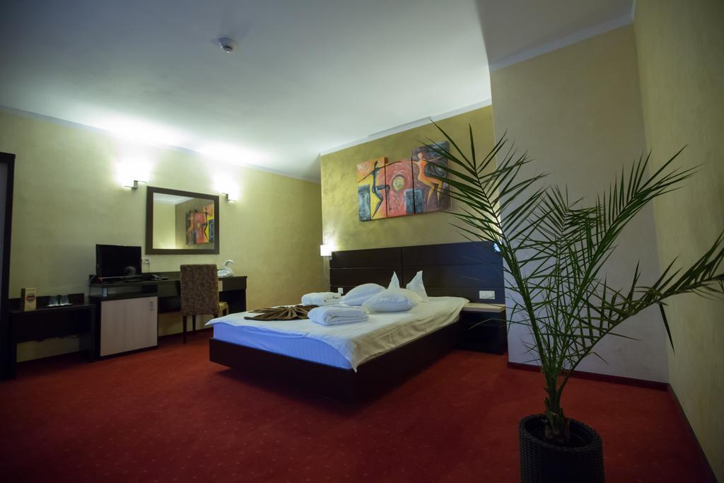 Hotel Meliss Craiova Oda fotoğraf