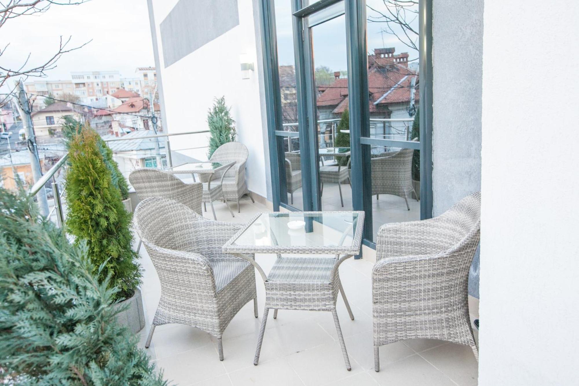 Hotel Meliss Craiova Dış mekan fotoğraf