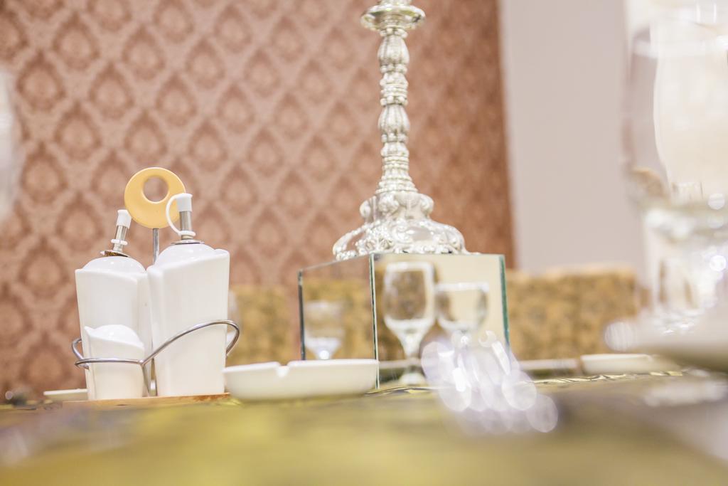 Hotel Meliss Craiova Dış mekan fotoğraf