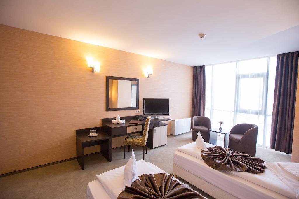 Hotel Meliss Craiova Oda fotoğraf